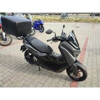 Yamaha NMAX 125 + držiak s Mega boxom a termo taškou